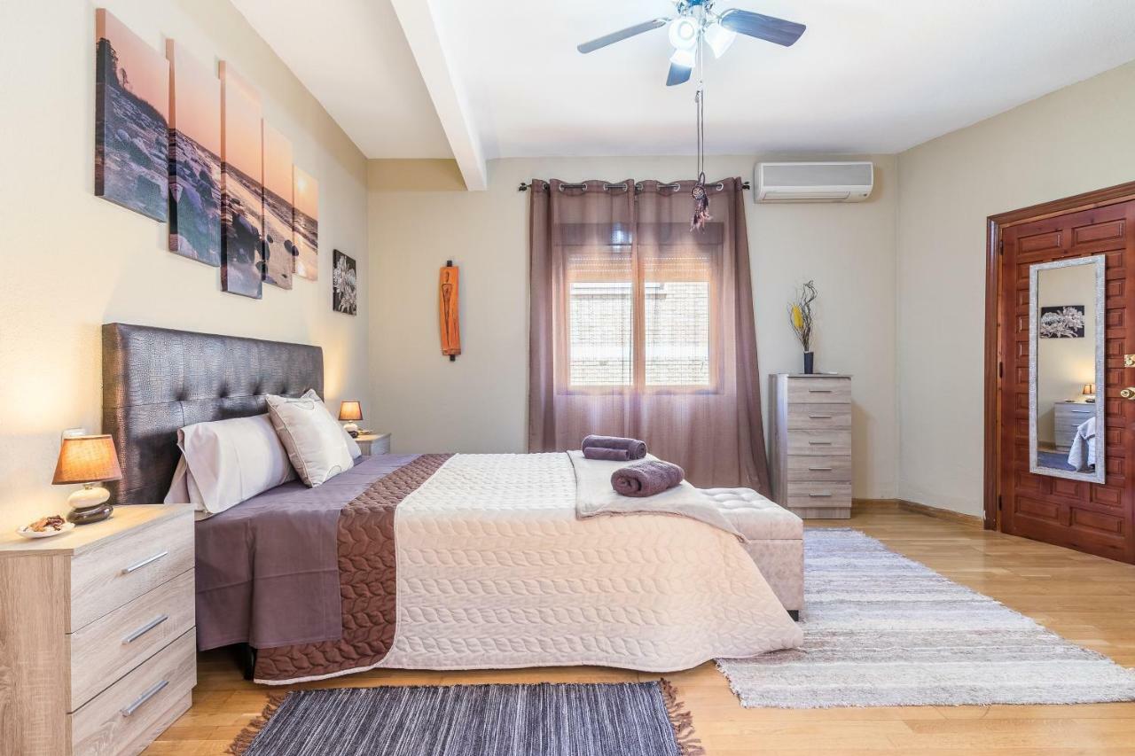 Apartamentos Turisticos Turisتوليدو المظهر الخارجي الصورة