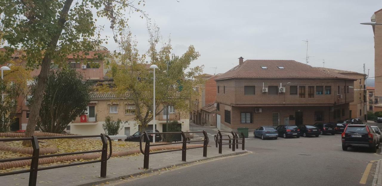 Apartamentos Turisticos Turisتوليدو الغرفة الصورة