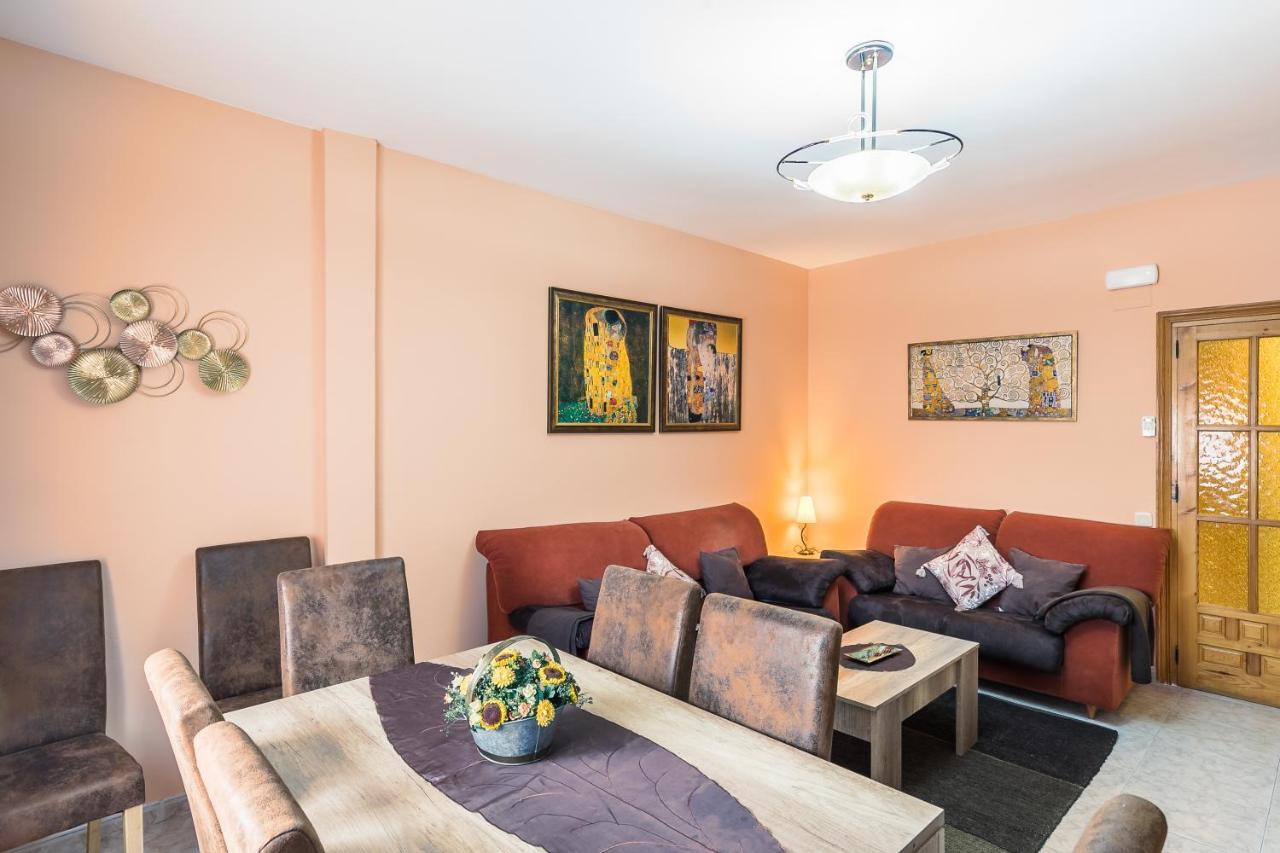 Apartamentos Turisticos Turisتوليدو المظهر الخارجي الصورة